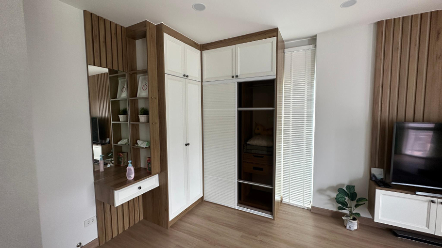 Others 5, Yang Yang House - Twin House, Sattahip