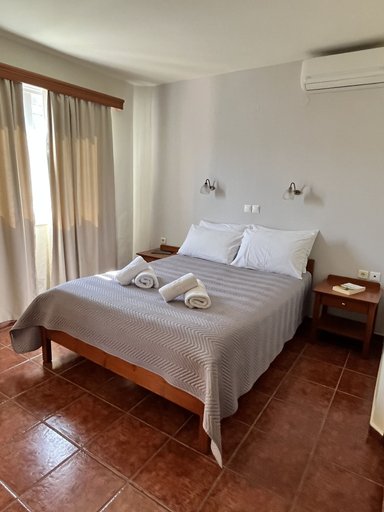 Bedroom 4, Iolkos Hotel Apartments, Crete