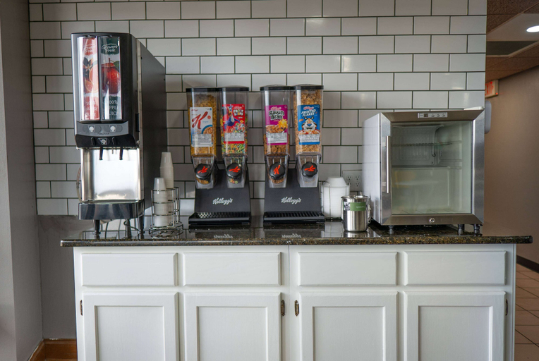 Food & Drinks 5, Baymont by Wyndham London KY, Laurel