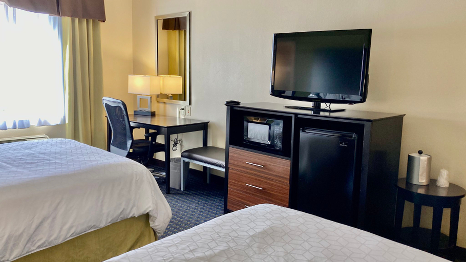 Bedroom 3, Holiday Inn Express & Suites EDMOND by IHG, Oklahoma