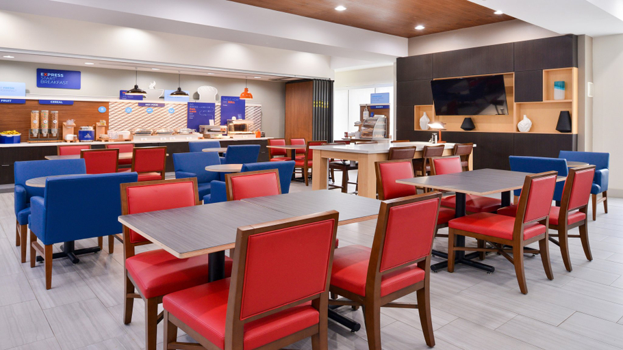 Food & Drinks 4, Holiday Inn Express & Suites LA PLACE by IHG, Saint John the Baptist
