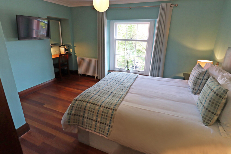 Bedroom 2, Morgans Hotel, Swansea