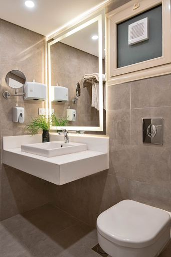 Bathroom 4, Parkside Boutique Serviced Apartments, Heliopolis