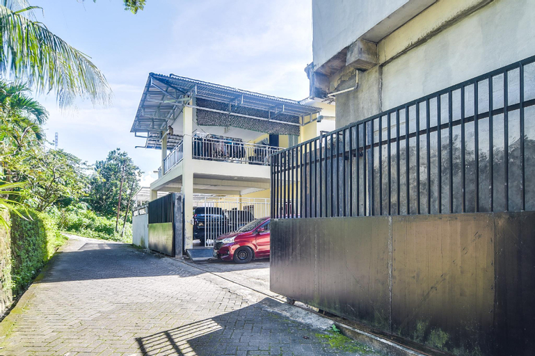 Exterior & Views 1, SPOT ON 92000 3m Kost Dan Homestay, Manado