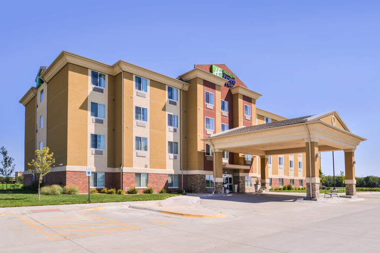 Exterior & Views 5, Holiday Inn Express & Suites YORK by IHG, York