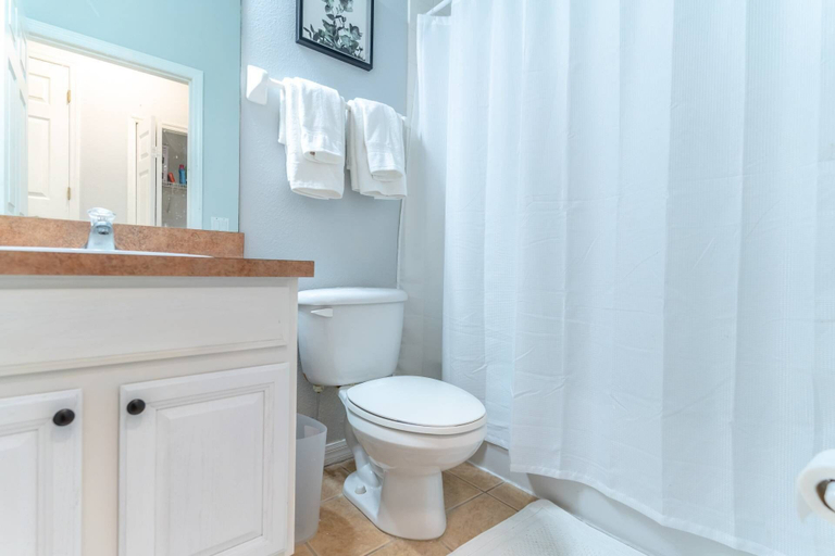 Bathroom 4, 4677 Cumbrian Lakes, Osceola