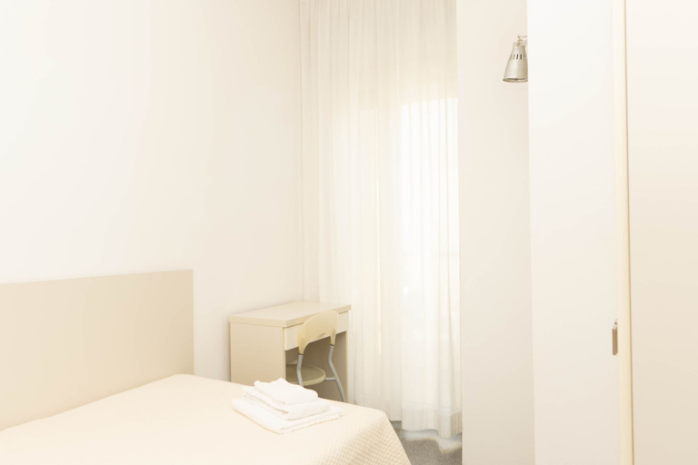 Bedroom 4, Hotel Saint Louis Rimini, Rimini