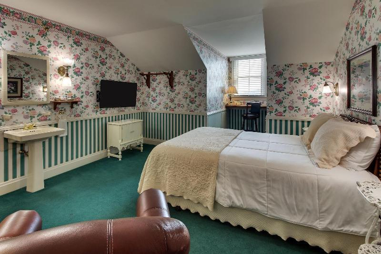 Bedroom 2, The Kingsley Guesthouse, Lee
