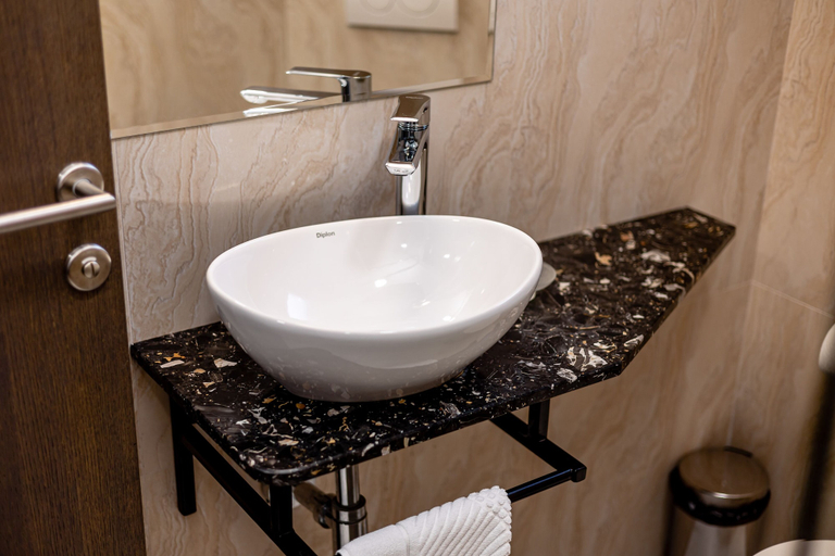 Bathroom 5, Fors Resort & Spa, Belgrade