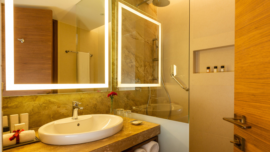 Bathroom 5, Emara Ole-sereni, Langata