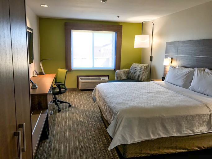 Bedroom 3, Holiday Inn Express & Suites LUBBOCK WEST by IHG, Lubbock