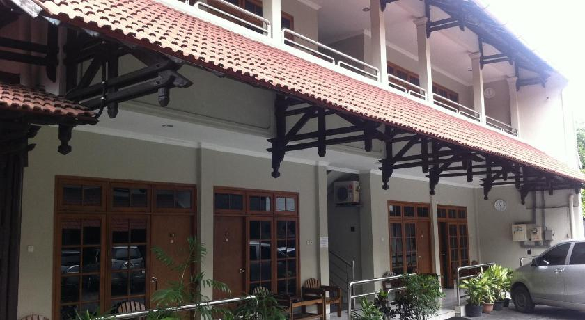 Exterior & Views 1, Hotel Syariah Arini Solo, Solo