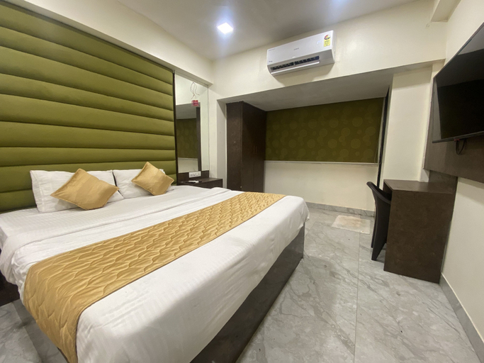Bedroom 4, Hotel B Town, Mumbai Suburban
