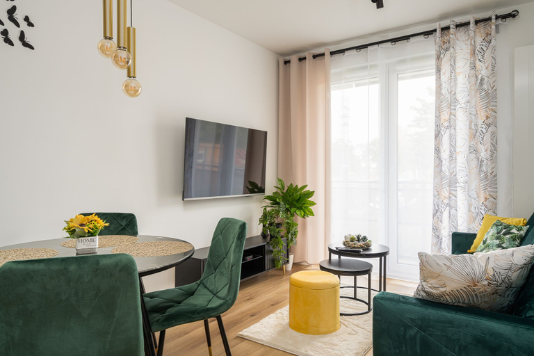 Others 4, RentPlanet - Apartament Długa, Środa Śląska