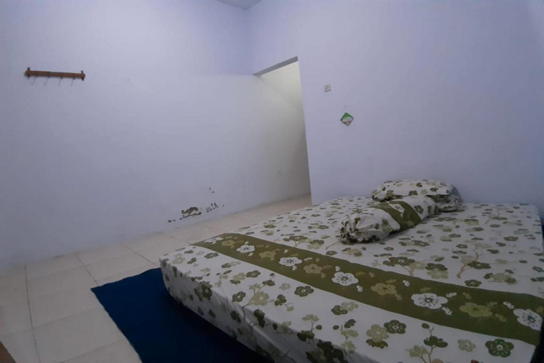 Bedroom 3, OYO Life 2884 Wisma Jatnika Syariah, Kuningan
