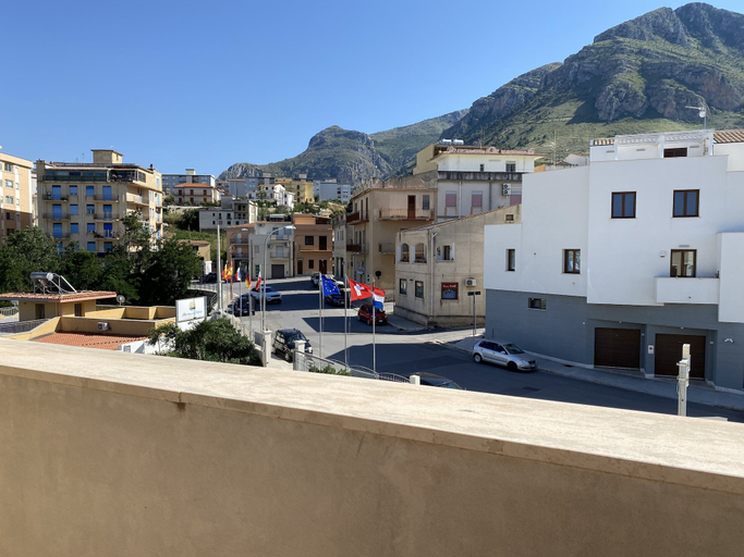 Exterior & Views 2, Marina di Petrolo Apartments, Trapani