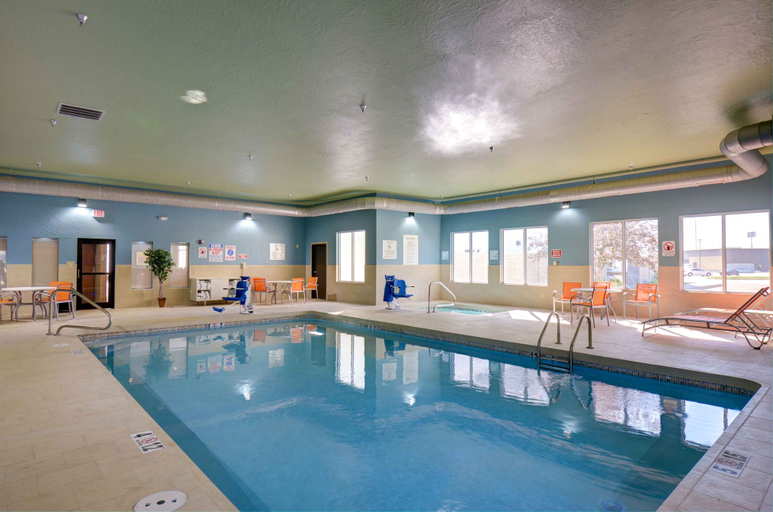 Sport & Beauty 5, Holiday Inn Express & Suites NORTH PLATTE by IHG, Lincoln