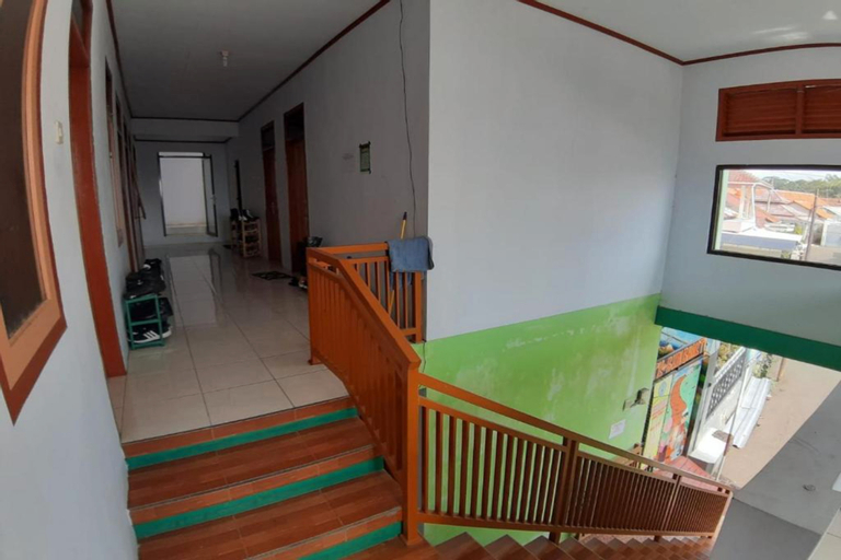 Others 5, OYO Life 2884 Wisma Jatnika Syariah, Kuningan