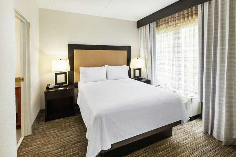 Bedroom 5, Holiday Inn Express & Suites JACKSONVILLE SE- MED CTR AREA by IHG, Duval