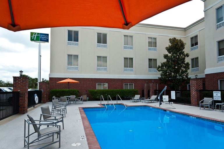 Sport & Beauty 2, Holiday Inn Express & Suites SCOTT-LAFAYETTE WEST by IHG, Lafayette