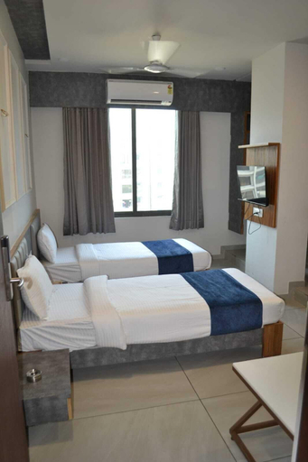Bedroom 5, Hotel Sweet Time Restaurant And Banquet, Mahesana