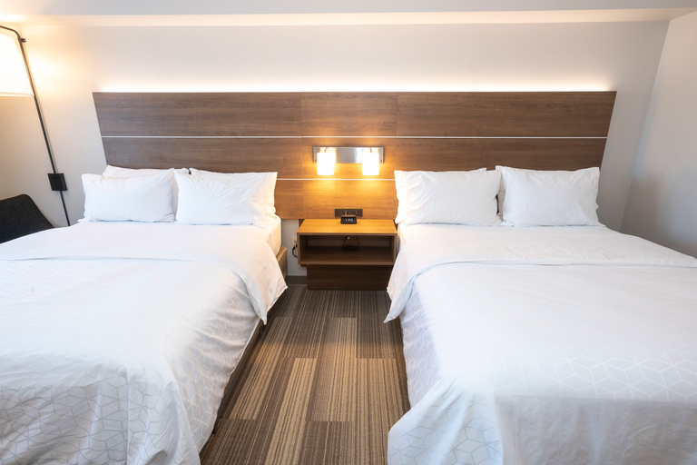 Bedroom 2, Holiday Inn Express & Suites IRON MOUNTAIN by IHG, Dickinson