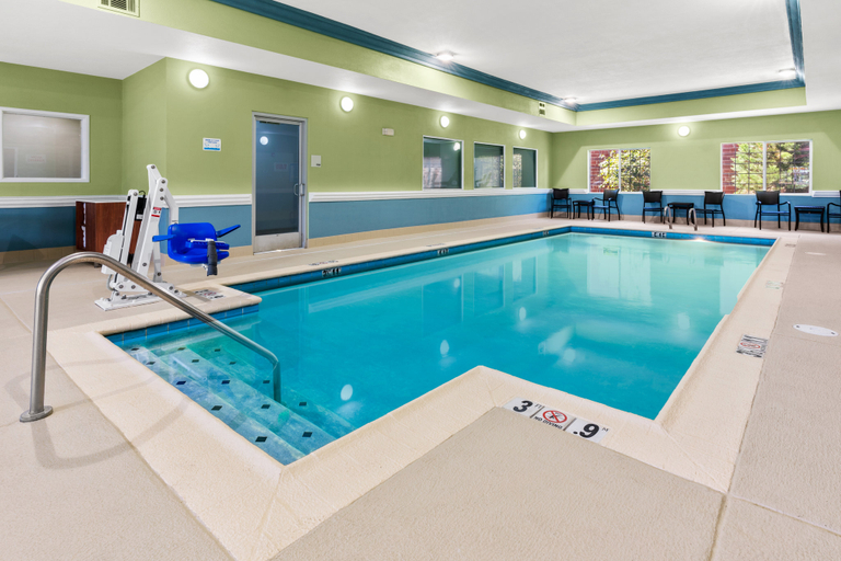 Sport & Beauty 5, Holiday Inn Express & Suites KLAMATH FALLS CENTRAL by IHG, Klamath
