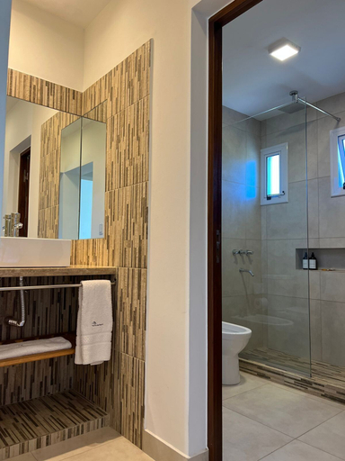 Bathroom 4, Tierras del Norte, La Caldera