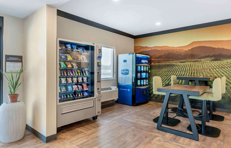 Food & Drinks 5, Extended Stay America Premier Suites Ukiah, Mendocino