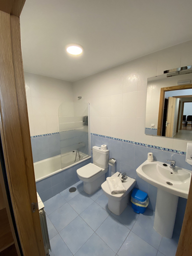 Bathroom 4, dpCristal Calvo Sotelo 164 4C, Lugo