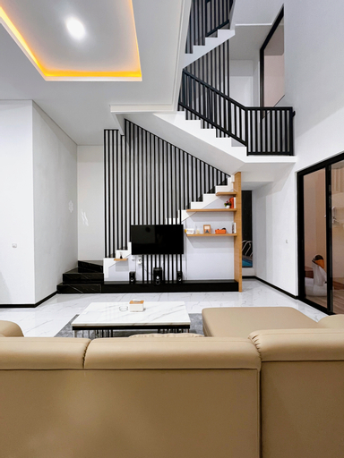 Others 3, Villa Amithy Batu Malang with Private Pool, Malang