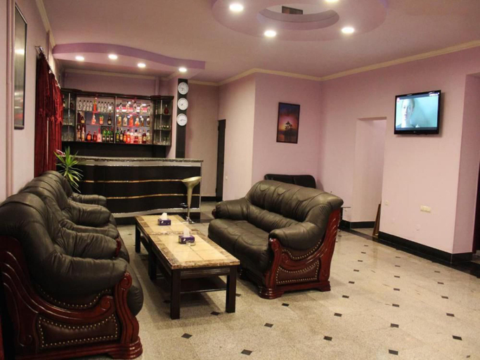 Others 5, Comfort Inn