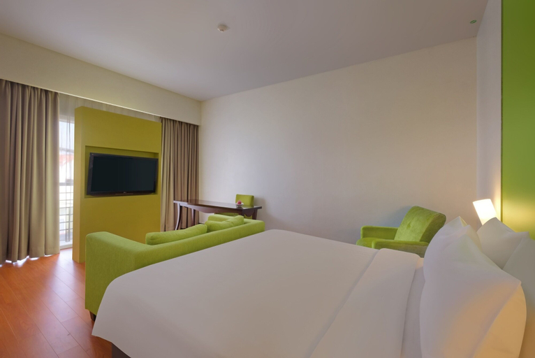 Bedroom 4, Quest Hotel Simpang Lima - Semarang by ASTON, Semarang