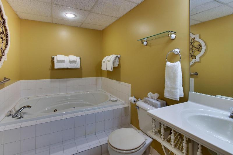 Bathroom 3, The Kingsley Guesthouse, Lee