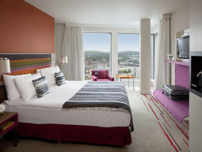 Bedroom 2, Radisson Blu Hotel Cardiff, Cardiff