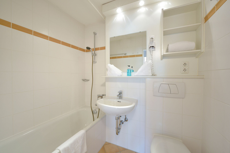 Bathroom 4, DIE GAMS Hotel-Resort, Oberallgäu
