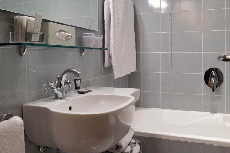 Bathroom 5, Hotel Gran Duca di York True Stay, Milano