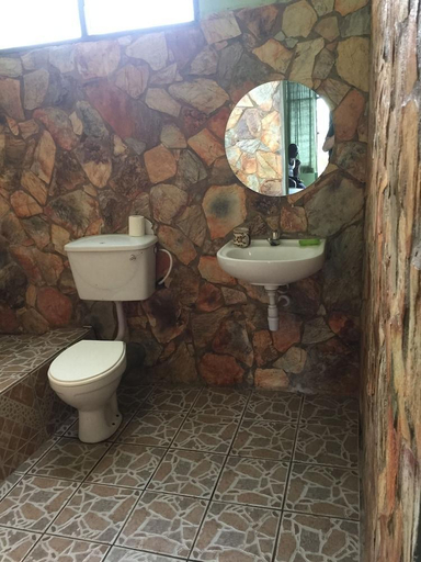 Bathroom 3, Sweet Mother Eco Resort, Akwapim South