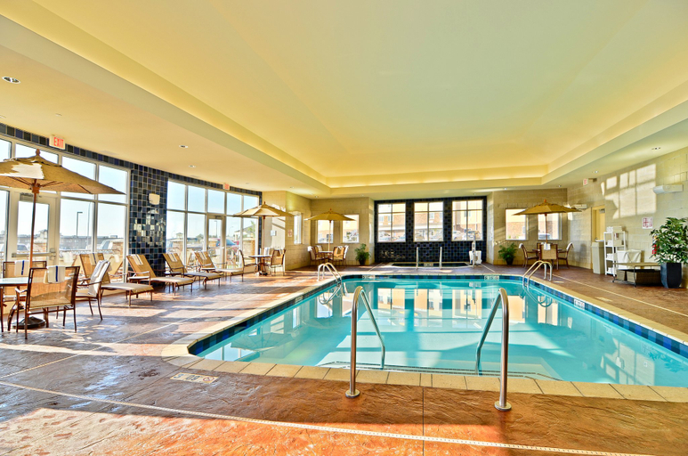 Sport & Beauty 3, Holiday Inn Express & Suites WILLISTON by IHG, Williams