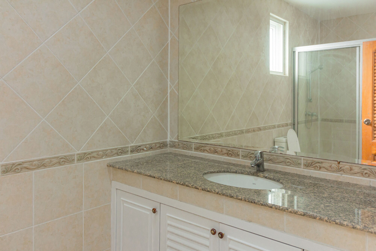 Bathroom 3, Private pool 3BDR villa beach at 200m, Pattaya