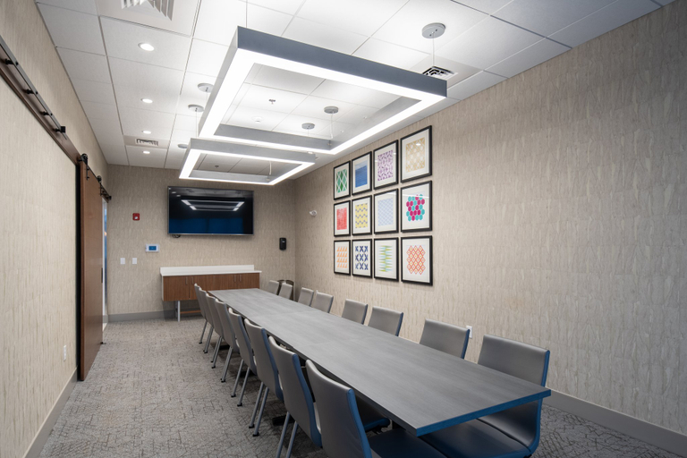 Business Facilities 4, Holiday Inn Express & Suites LITTLE ROCK DOWNTOWN by IHG, Pulaski