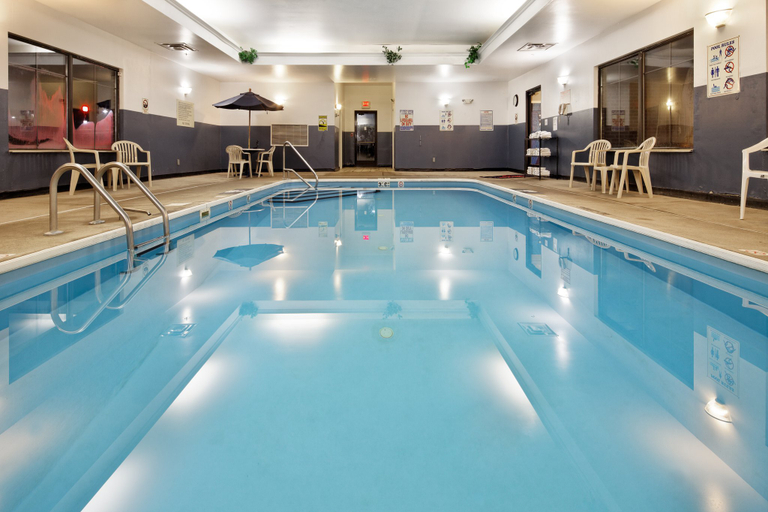 Sport & Beauty 4, Holiday Inn Express & Suites LANCASTER by IHG, Fairfield