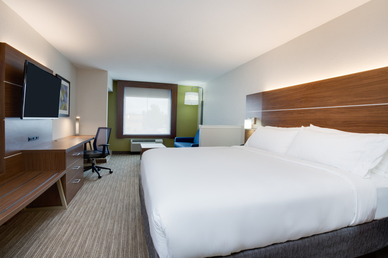 Bedroom 3, Holiday Inn Express & Suites FLEMING ISLAND by IHG, Clay