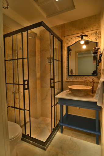 Bathroom 5, SUR PALACE HOTEL, Merkez