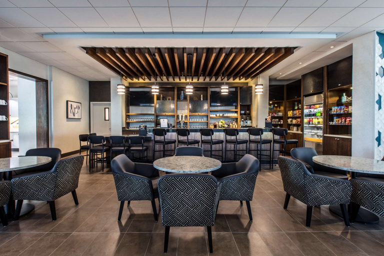 Food & Drinks 5, Hyatt Place Delano, Kern