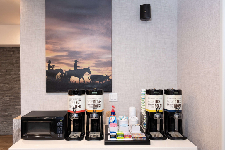 Food & Drinks 5, Hampton Inn Durango, La Plata