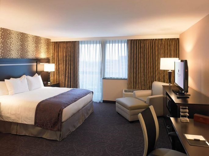 Bedroom 4, The Strathallan Rochester Hotel & Spa, Tapestry by Hilton, Monroe