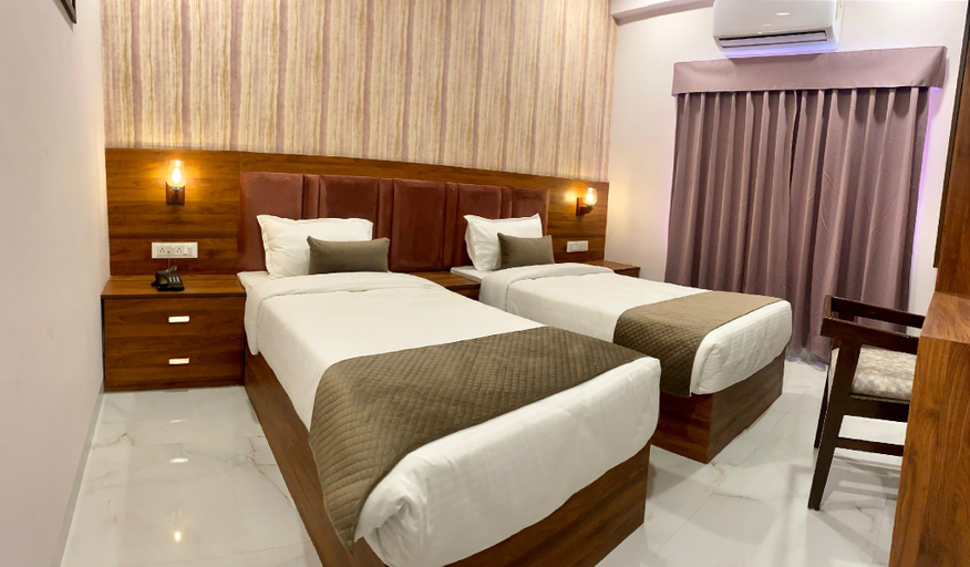 Bedroom, Hotel Mumbai House LIG Behind CHL Hospital, Indore