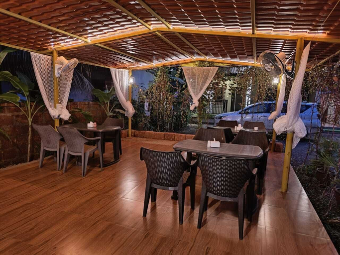Food & Drinks 3, O'NEST Countryside, Raigarh