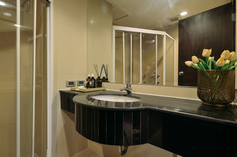 Bathroom 5